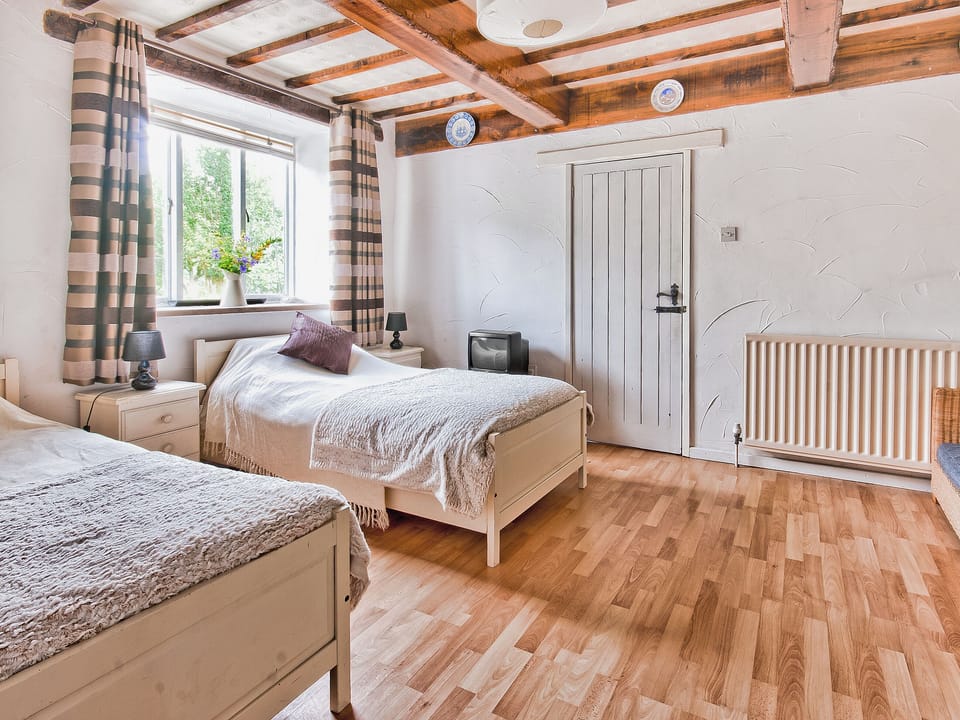 Twin bedroom | Town End Barn, Warslow, nr. Buxton