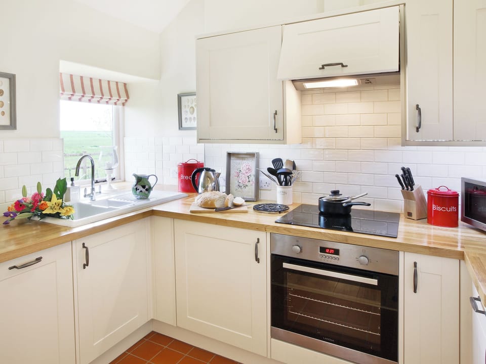 Kitchen | Scalby Lodge - Mulgrave Cottage, Scalby, Scarborough