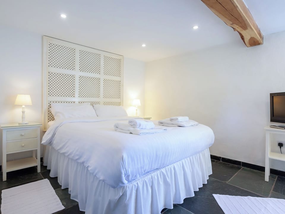 Double bedroom | Cider Barn - Park Mill Farm, Chulmleigh