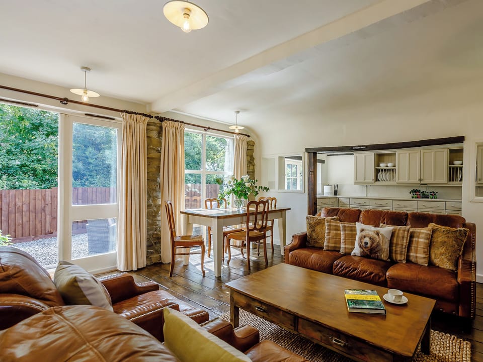 Living room/dining room | Orchard Barn, Meare, near Glastonbury
