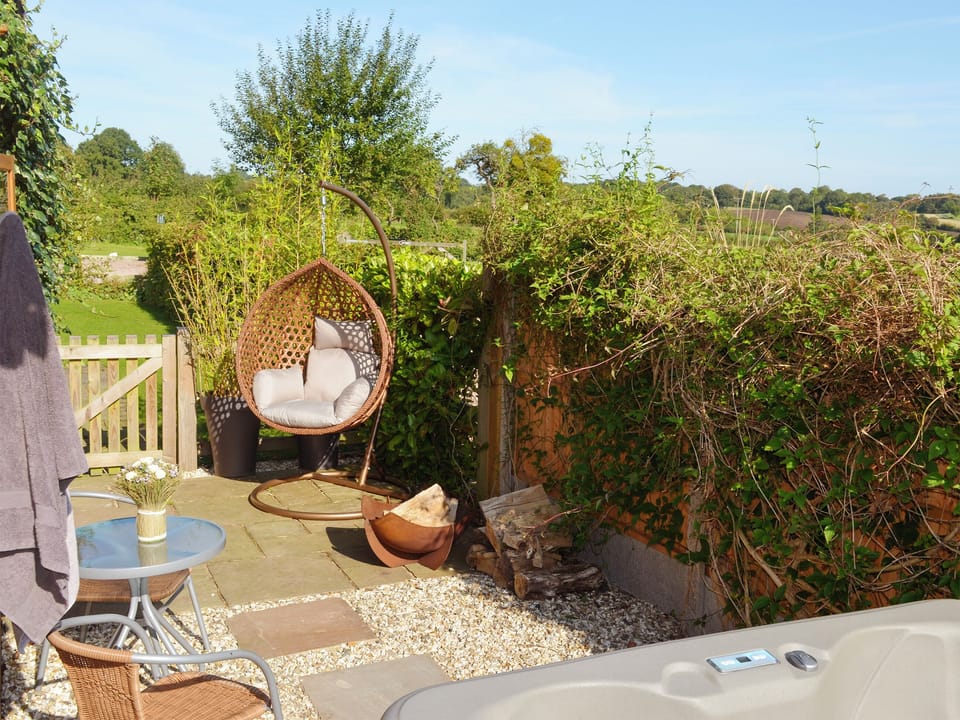 Patio | Old Castle FarmCastle Clover, Middleton Scriven, near Bridgnorth