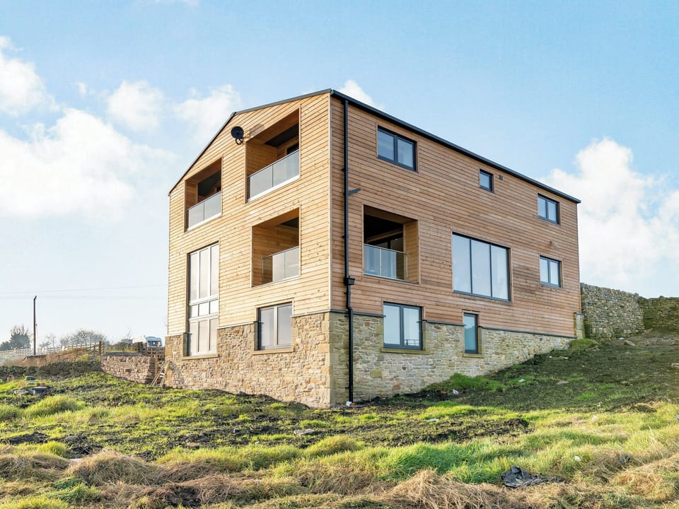 Exterior | Hazelgrove Lodge Barn, Laneshawbridge