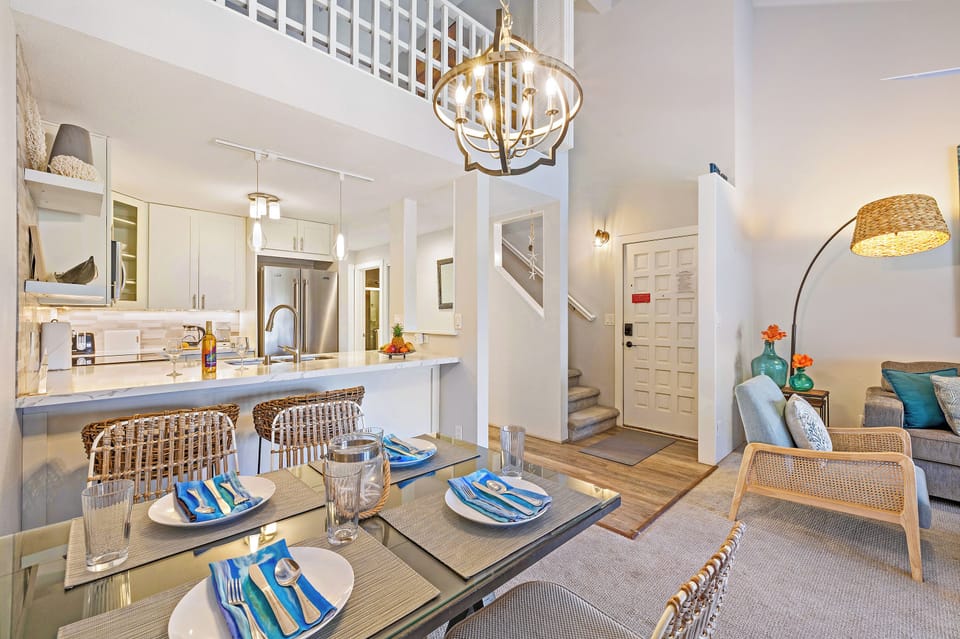 Choose between the 4-seat table or kitchen counter for dining.