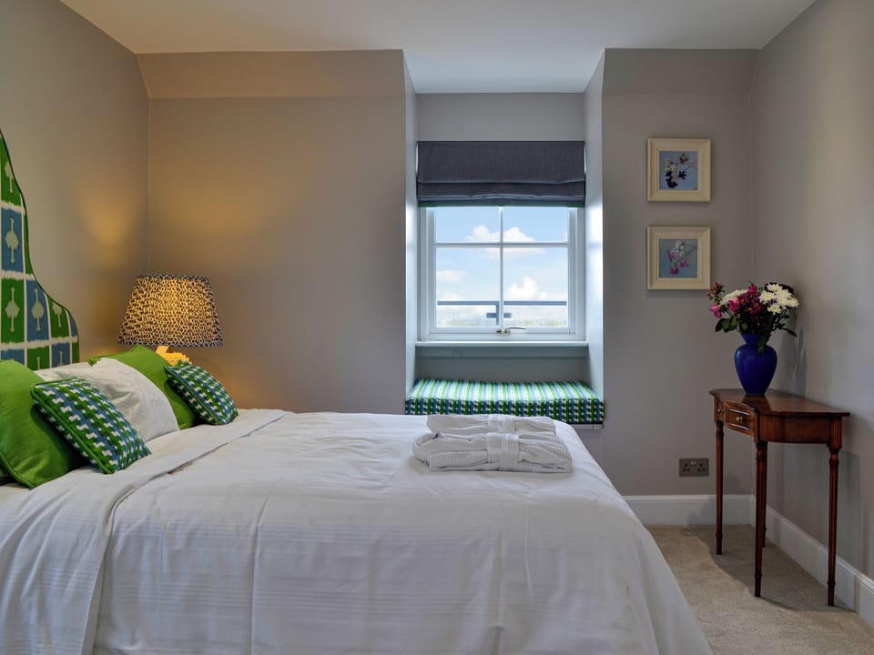 Double bedroom | Grange Loft - Grange Holidays, Dundee