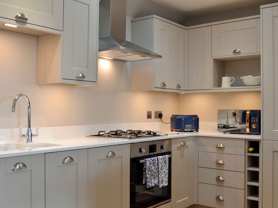 Kitchen/diner | Grange Loft - Grange Holidays, Dundee