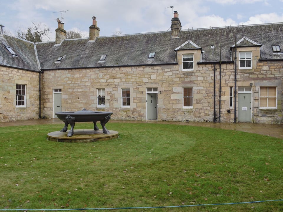 Exterior | Coachman&rsquo;s Cottage, Falkland