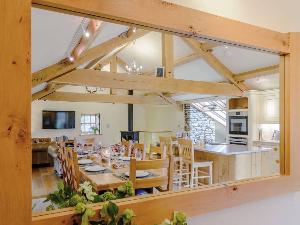 Open plan living space | Otter Tarn: Mungeon Barn - Otter Tarn, Backbarrow, near Newby Bridge