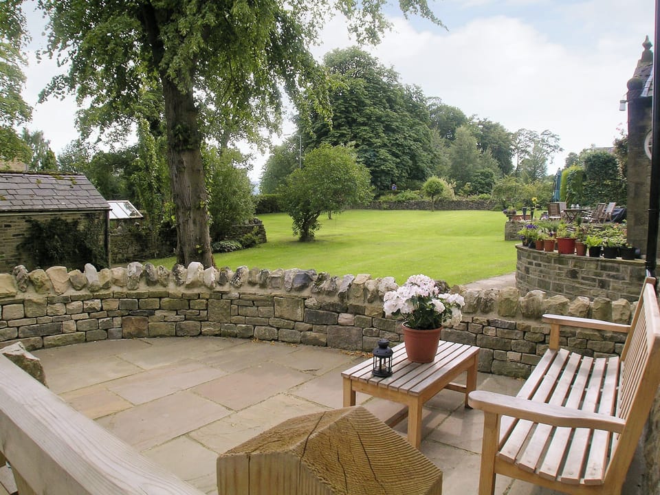 Sitting-out-area | Blue Buttons, Skipton