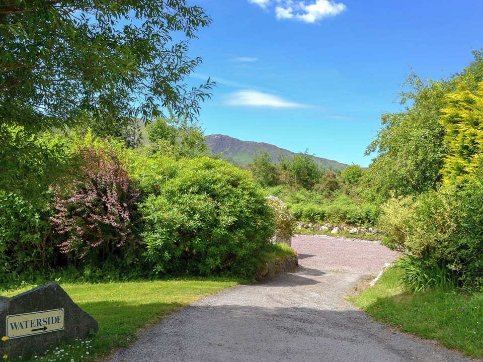 Driveway | Waterside - Mullardoch Cottages, by Inverinate, Kyle