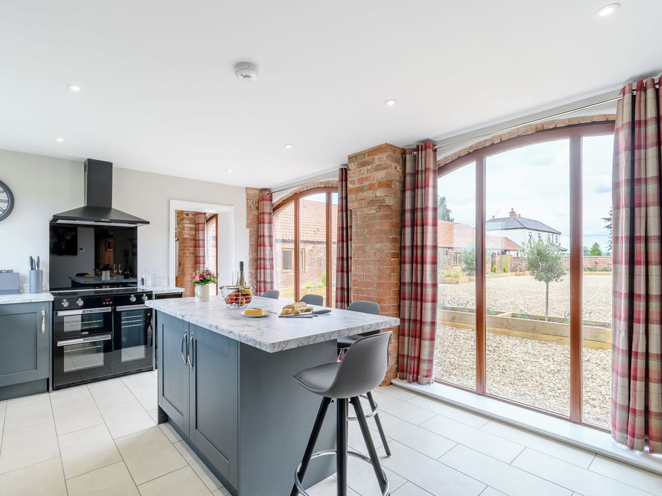 En-suite | Honies Farm barns- The Archers - Honies Farm barns, East Stoke, near Newark