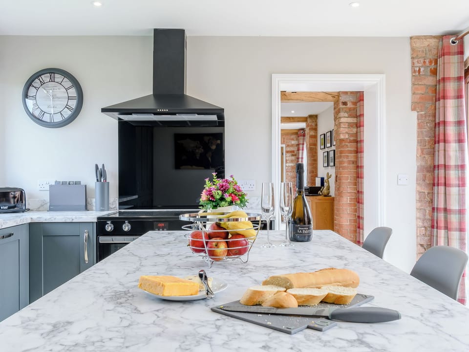 Kitchen | Honies Farm barns- The Archers - Honies Farm barns, East Stoke, near Newark