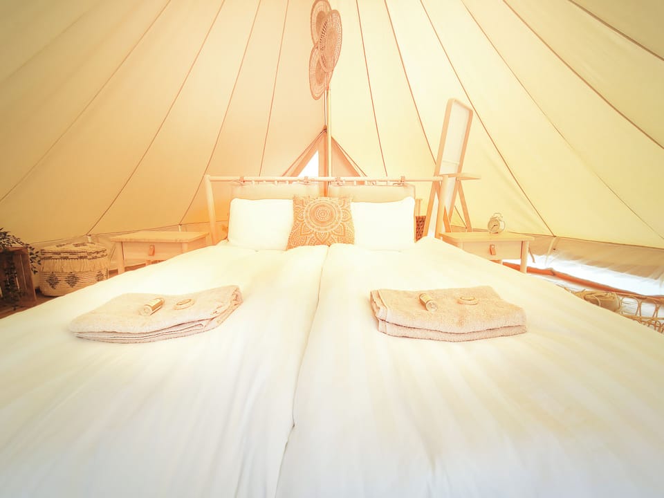 Signature Room | Premium bedding, individually decorated, individually furnished