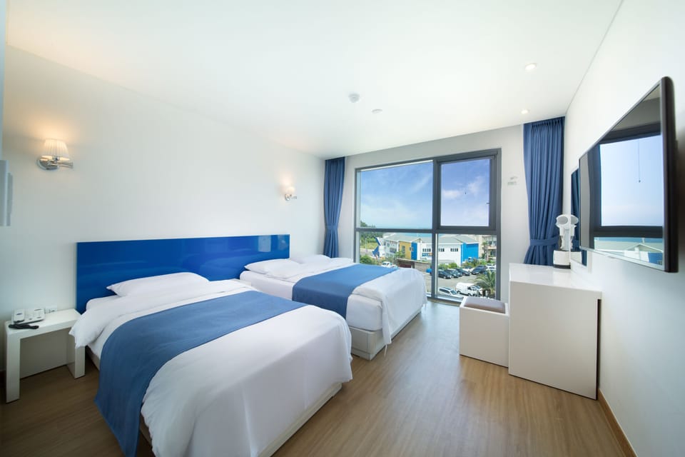 Standard Twin Room | Free WiFi