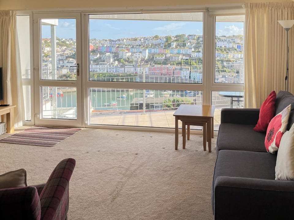 Open plan living space | Kittiwakes 7 Linden Court - Linden Court, Brixham