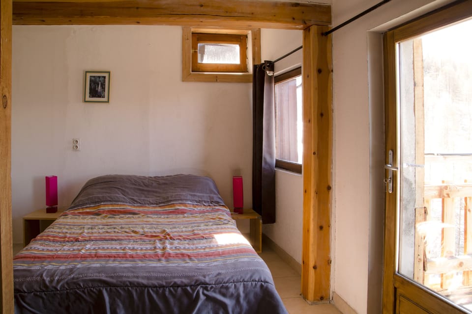 Standard Double Room, 1 Double Bed | Bed sheets
