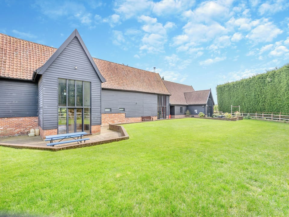 Garden Mature Hedging | Clamp Farm Barn, Creeting St Peter, near Stowmarket