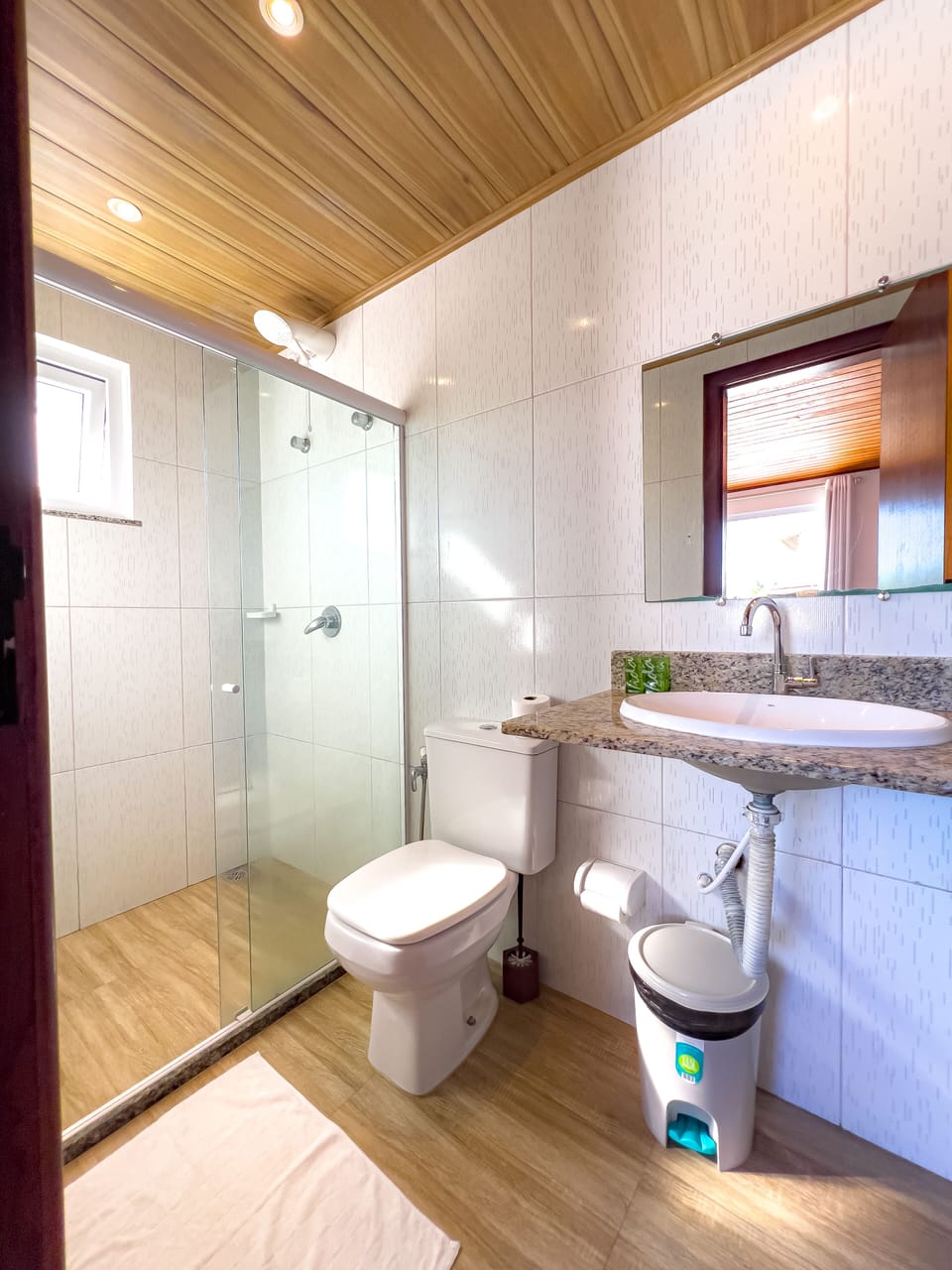 Room | Bathroom | Shower, hair dryer, towels