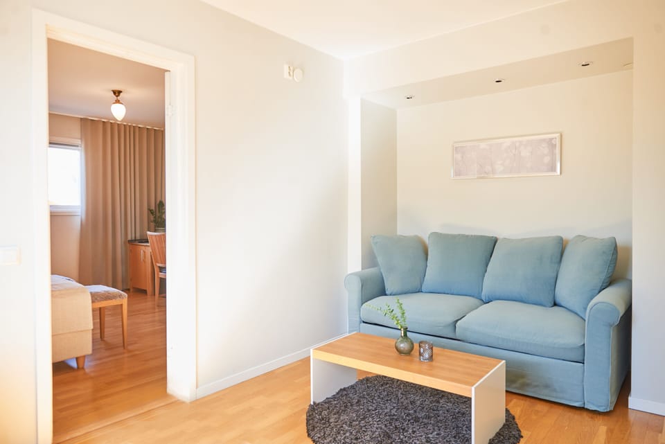Suite | Minibar, in-room safe, desk, iron/ironing board