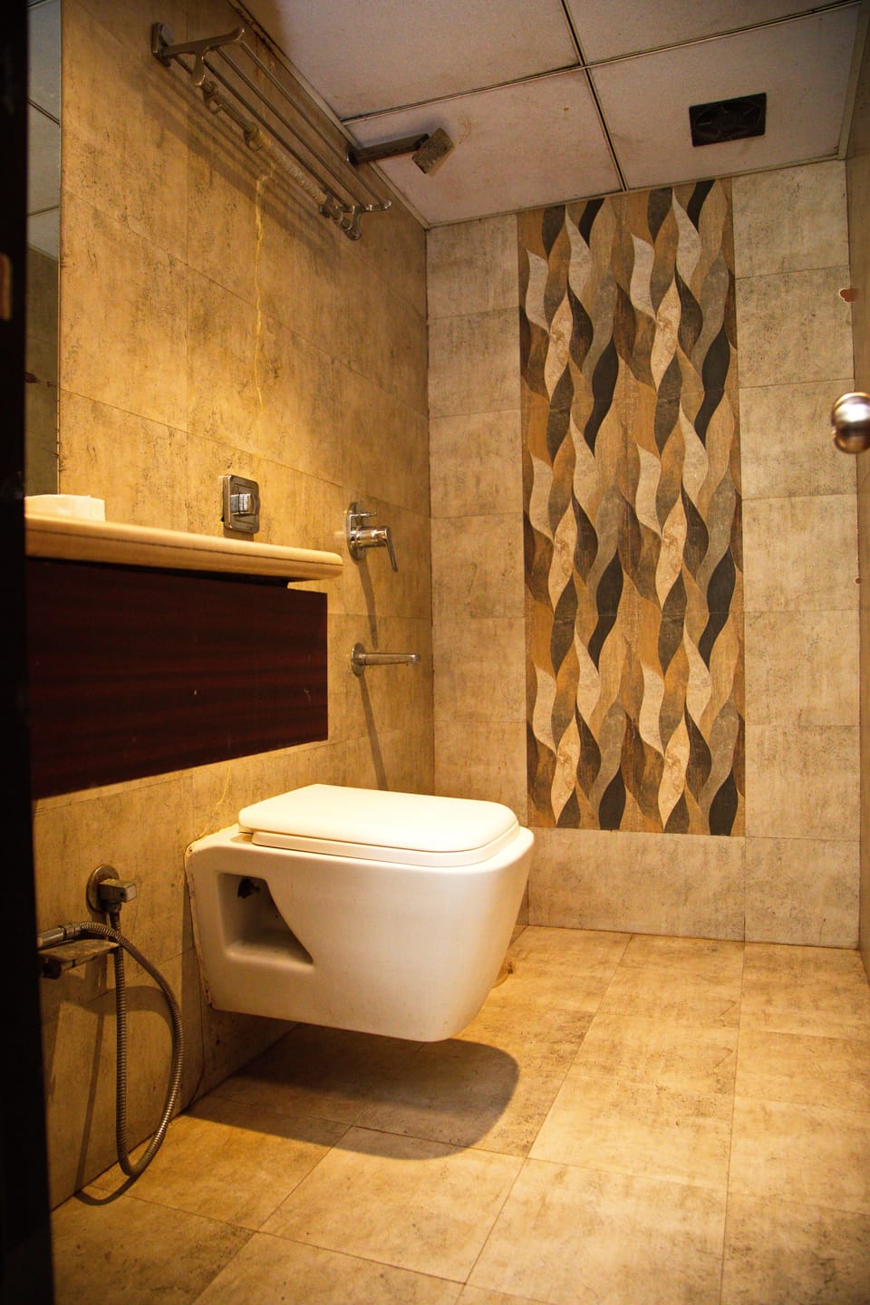 Shower, towels