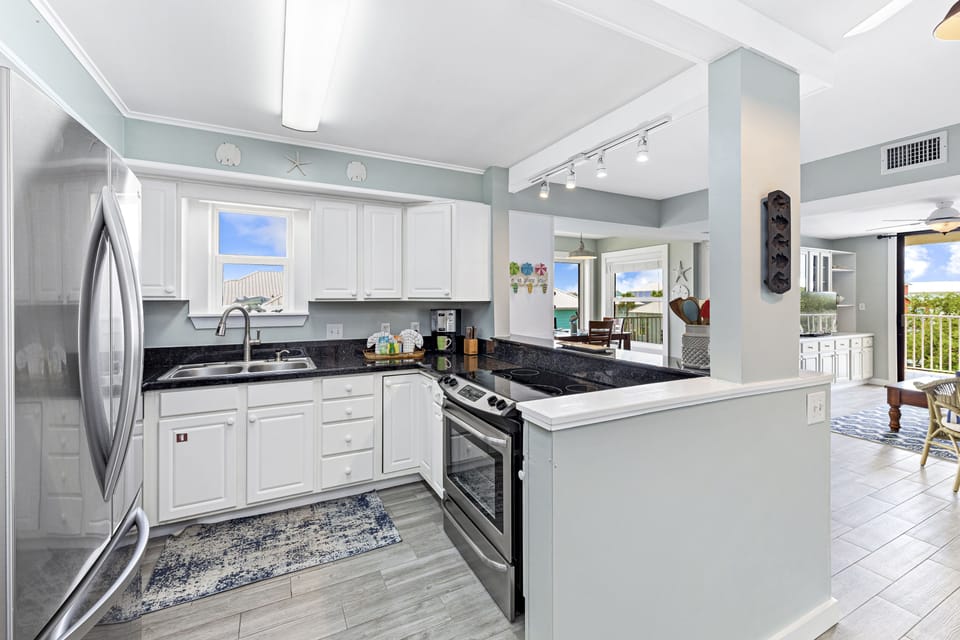 Compass Point 310 | Private kitchen | Fridge, microwave, oven, stovetop