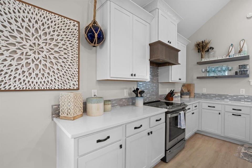 Cast Away Stove and Cooking Space