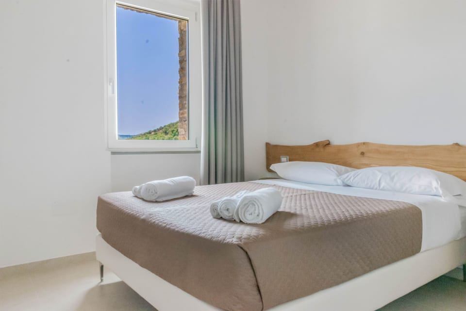 Standard Double Room | Soundproofing, free WiFi
