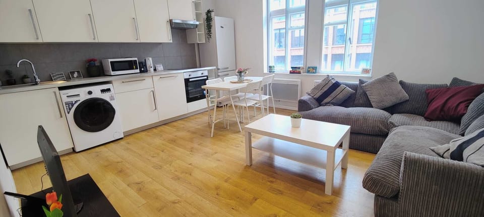 Apartment | Living area | TV