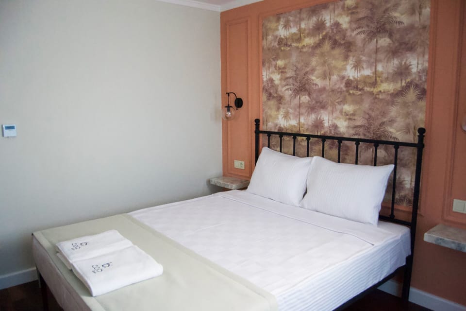 Standard Double Room | Minibar, free WiFi, bed sheets