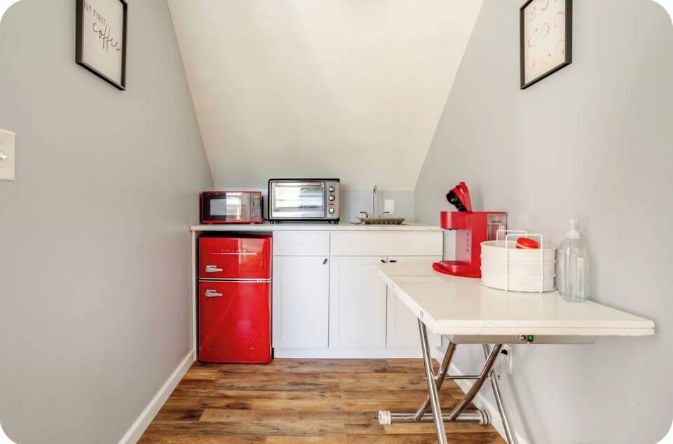 Kitchenette 