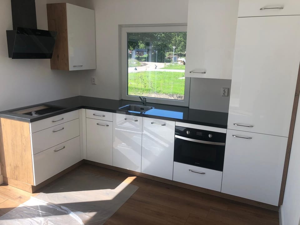 Well equipped kitchen 