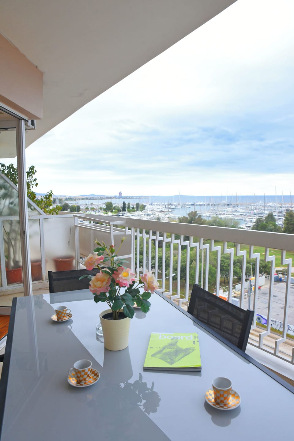 balcony
