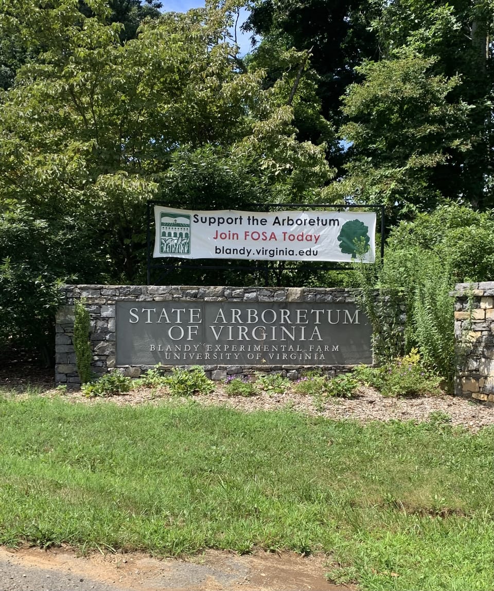 The State Arboretum of Virginia is less than 15 minutes away.