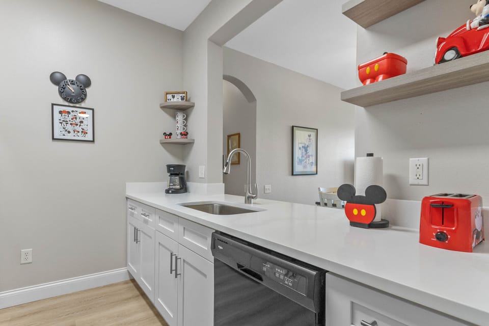 Fully Stocked Remodeled Kitchen