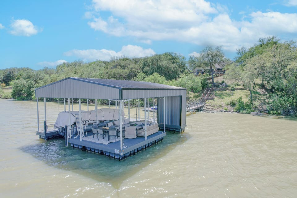 Palo Pinto Vacation Rental | 3BR | 2BA | 1,700 Sq Ft | 1 Step to Enter