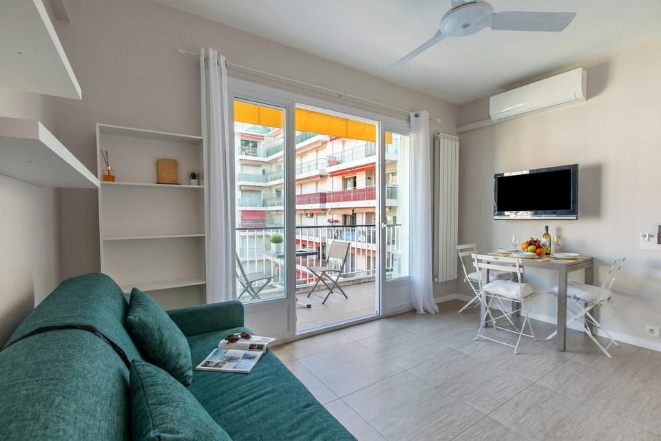 Living and dining room