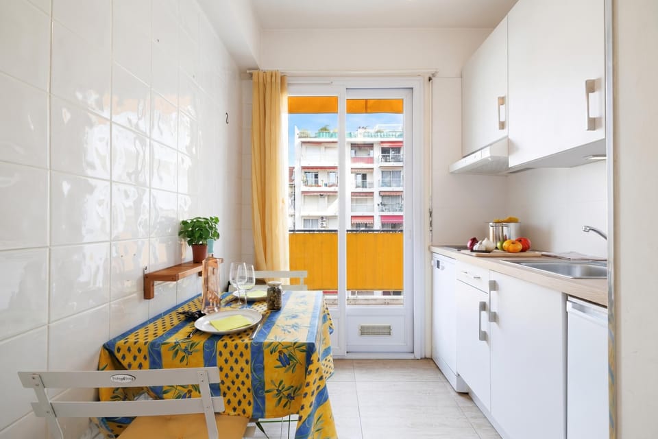 Kitchen and dining area