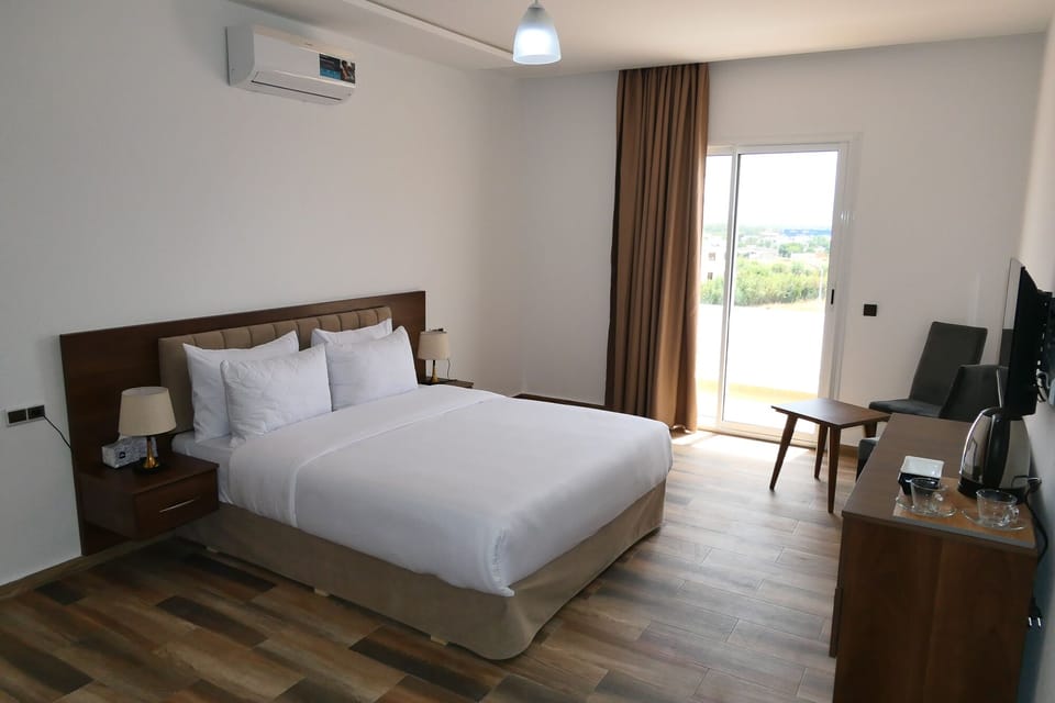 Standard Room | Minibar, WiFi (free), bed sheets