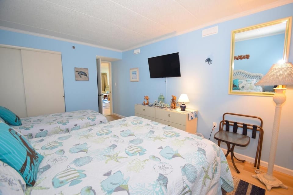 Condo, 2 Bedrooms | 2 bedrooms, iron/ironing board, WiFi (free)