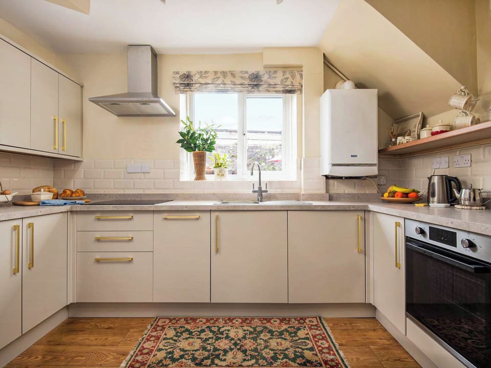 Kitchen area | Hideaway, Kelso