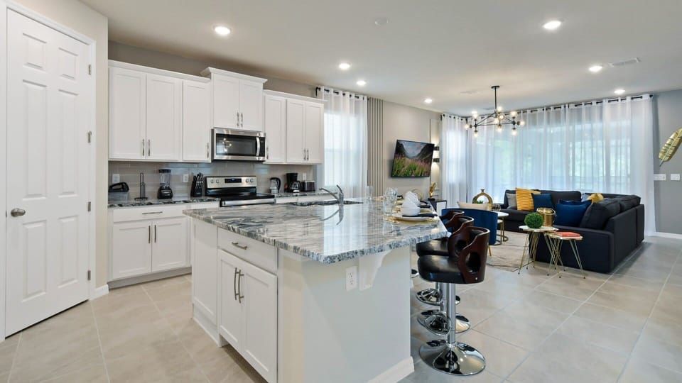 Kitchen: Fully equipped culinary space