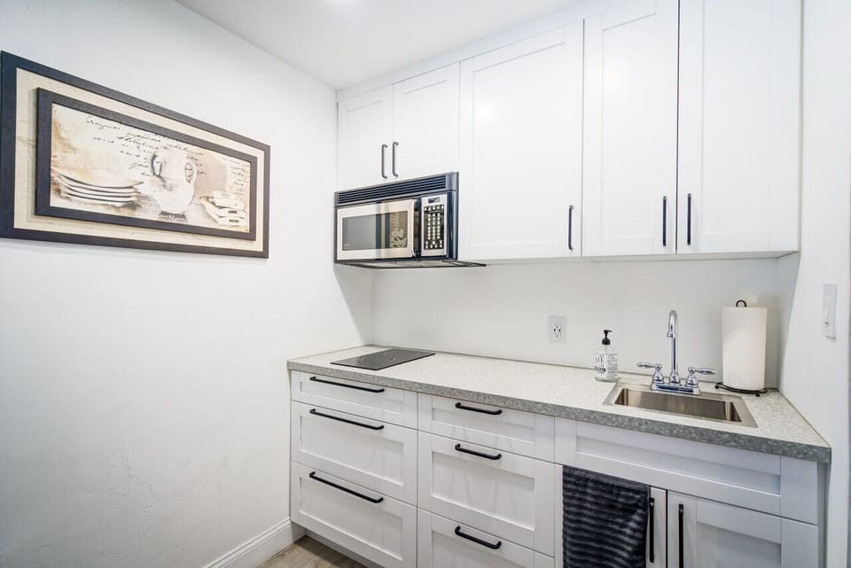 Kitchenette