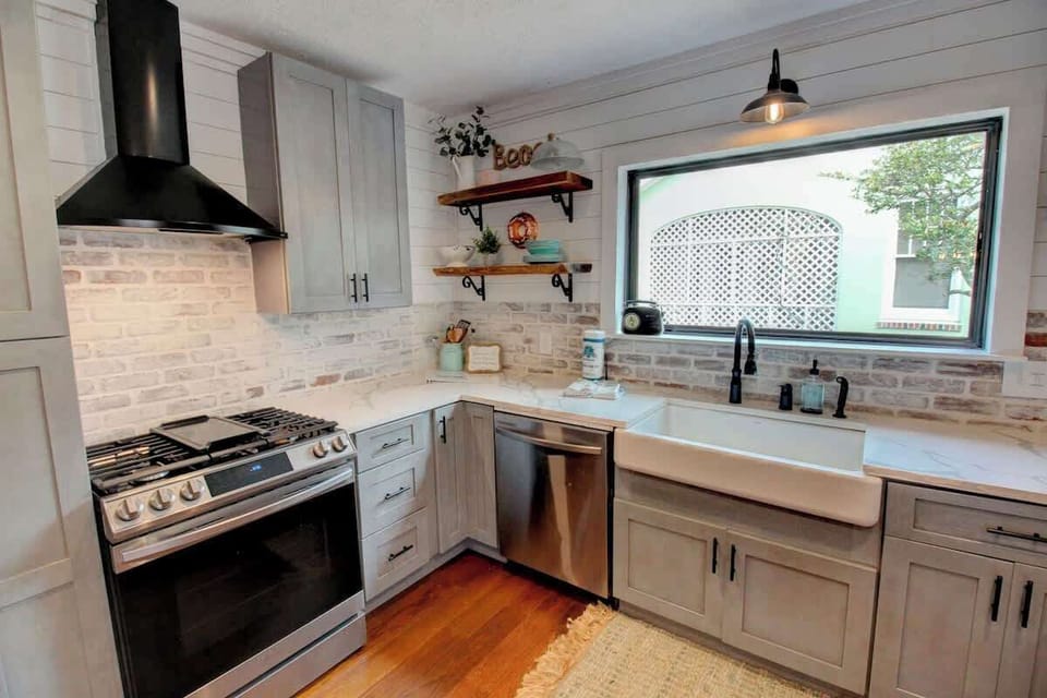 The kitchen is well-equipped with everything you might need to prepare your favorite dishes.