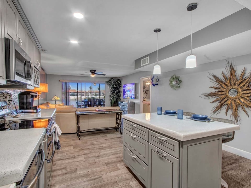 View of the lake even in the kitchen