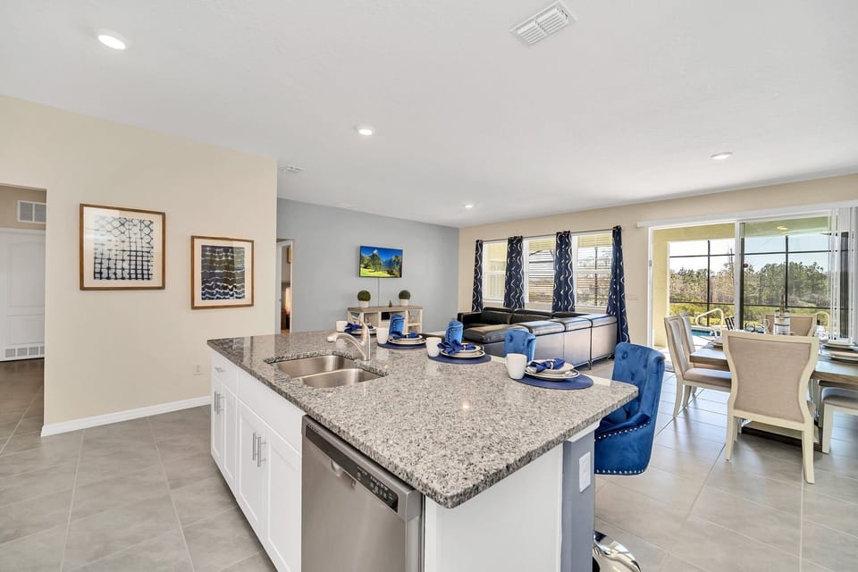 House (6 Bedrooms) | Property amenity