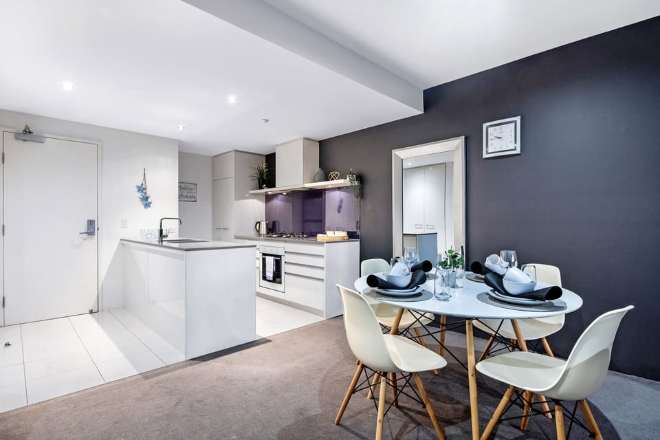 Kitchen area is right next to the dining area 🍽