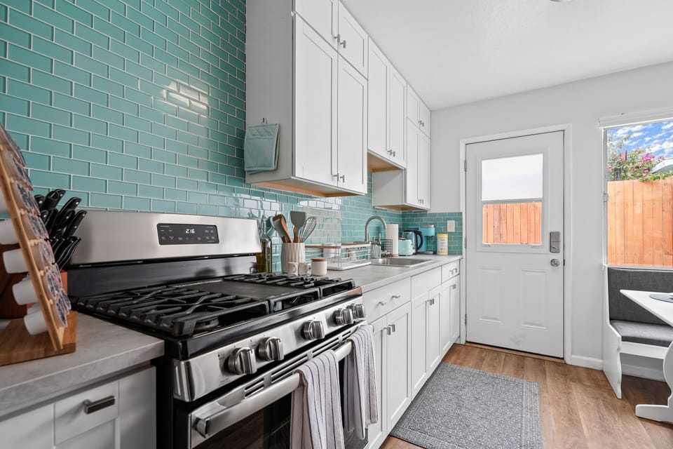 Fully Stocked Kitchen