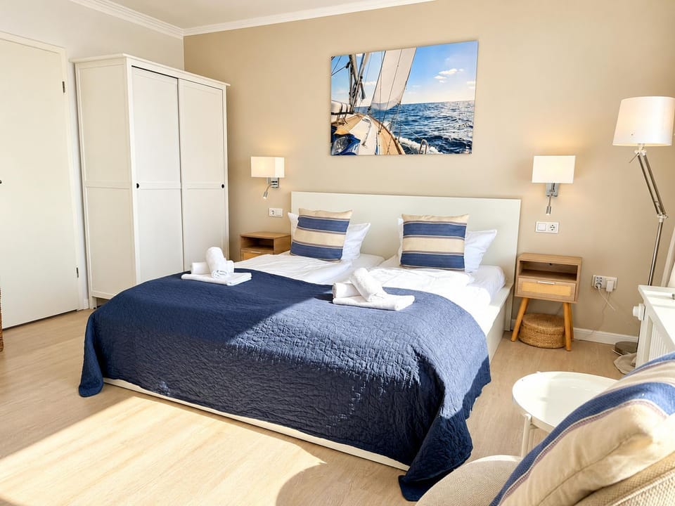 Seestern - Bright app. for 2 pers. - Balcony, parking space, WLAN. Pets Apartment in Wenningstedt-Braderup