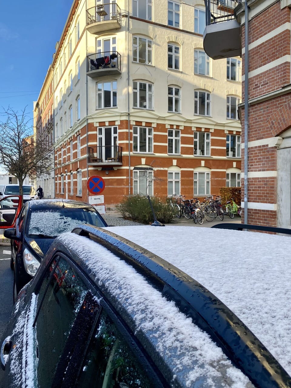Building Exterior, Outdoor