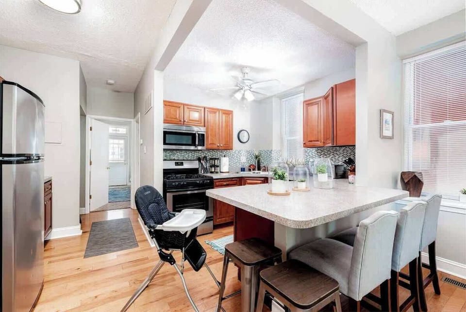 Kitchen area - HighChair for the little one
