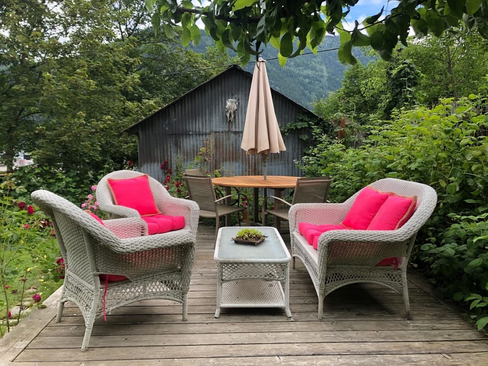 Outdoor deck